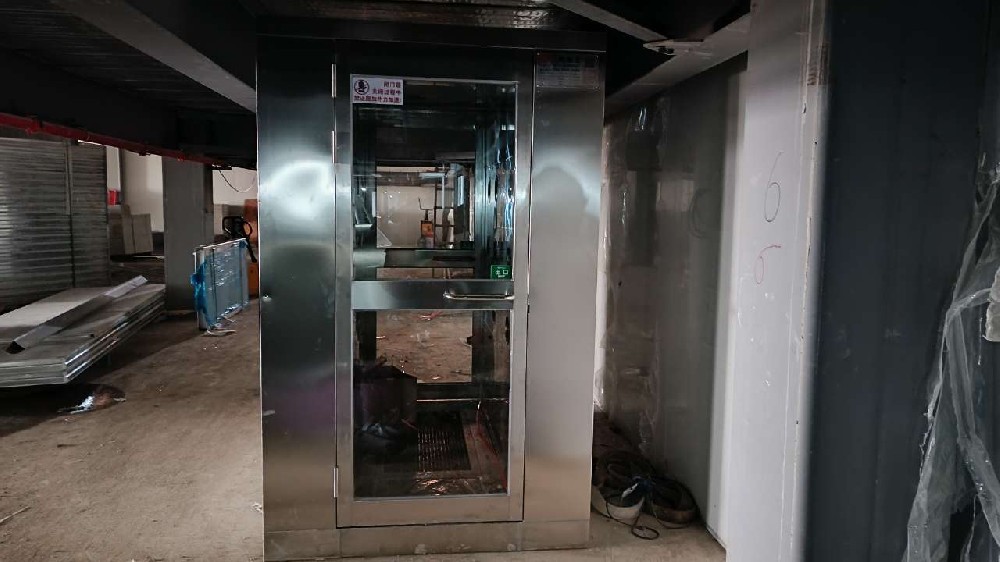 云南省普洱市思茅区纳川食品加工厂风淋室安装现场案例